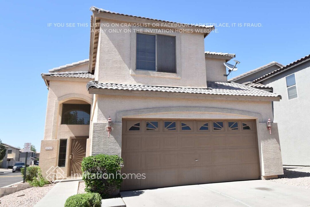 2043 N 30th St in Mesa, AZ - Building Photo