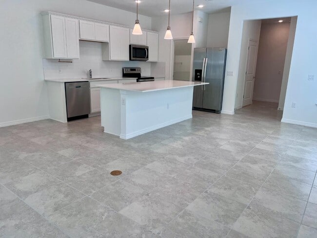 6125 Planta LN in Greenacres, FL - Building Photo - Building Photo