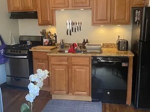 112 Queensberry St, Unit 44 in Boston, MA - Building Photo - Building Photo