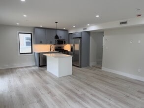 23 Hudson Ave, Unit 23 Hudson Ave in Irvington, NY - Building Photo - Building Photo