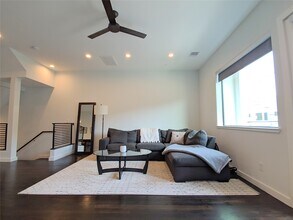 4307 Schuler St in Houston, TX - Building Photo - Building Photo
