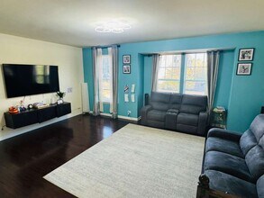 3473 Bradbury Cir in Aurora, IL - Building Photo - Building Photo