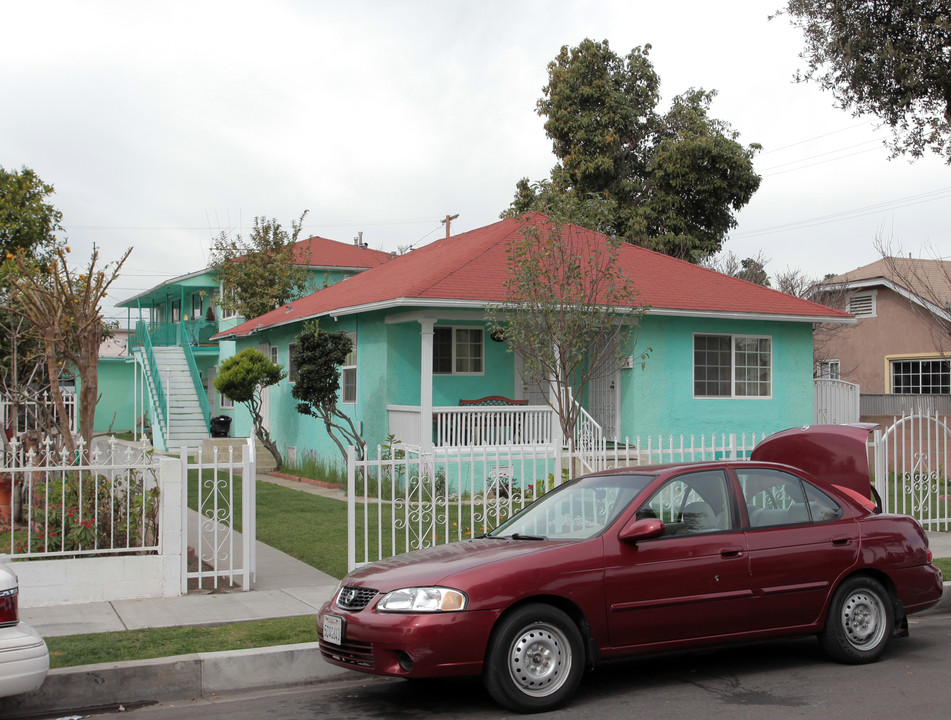 6325 Passiac St in Huntington Park, CA - Building Photo