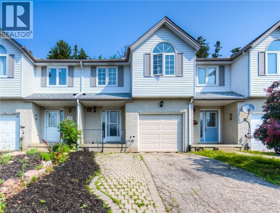 20 Bankside Dr in Kitchener, ON - Building Photo