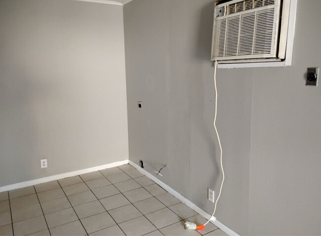 301 E Arden Dr in Longview, TX - Building Photo - Building Photo