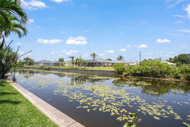 property at 722 SW 35th St