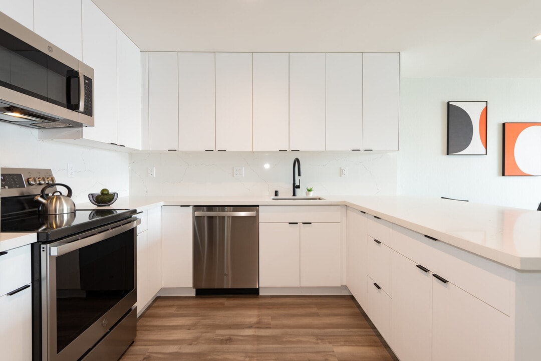 The Gateway in San Francisco, CA - Building Photo