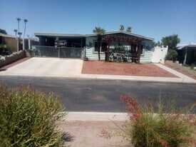 73094 Palm Greens Pkwy in Palm Desert, CA - Building Photo