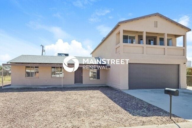 5828 E Calle Silvosa