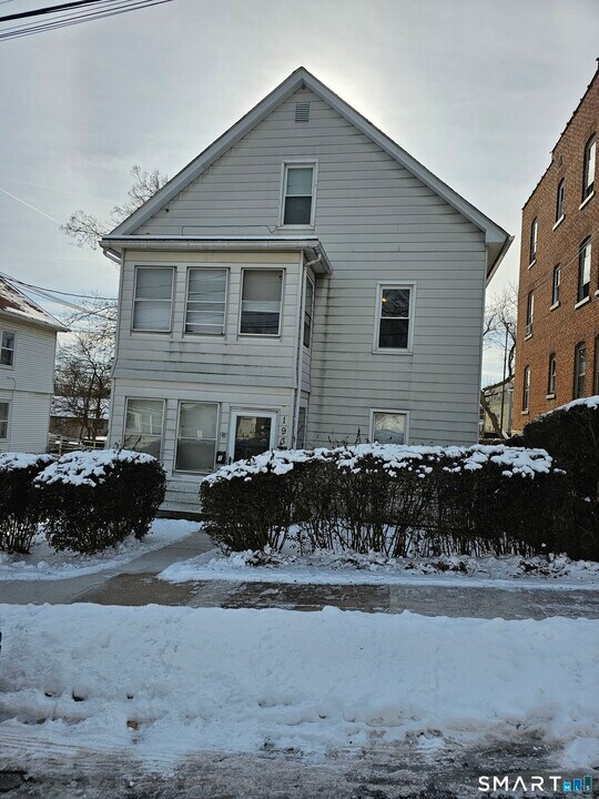 193 Daly Ave in New Britain, CT - Building Photo
