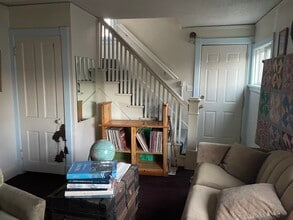 526 1/2 E 7th St in Duluth, MN - Foto de edificio - Building Photo