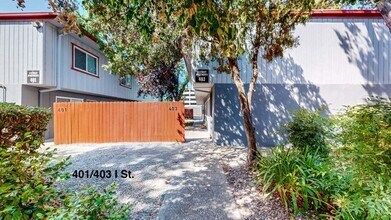 I Street Apartments in Davis, CA - Foto de edificio - Building Photo