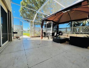 3901 Medford Ct in Boynton Beach, FL - Building Photo - Building Photo