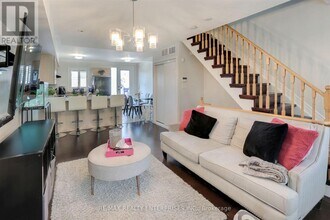 202 Wiltshire Ave in Toronto, ON - Building Photo - Building Photo