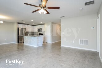 421 Earhart Dr in Davenport, FL - Building Photo - Building Photo