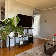 525 W Aldine Ave, Unit A in Chicago, IL - Foto de edificio - Building Photo