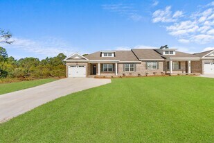 408 S Zetterower Ave in Statesboro, GA - Building Photo