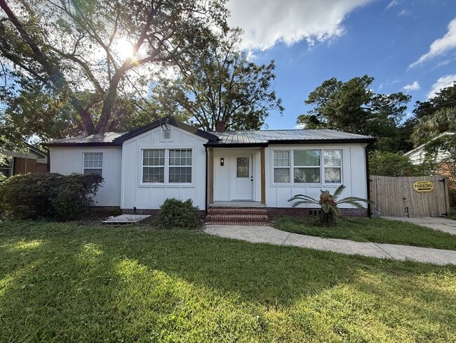 property at 2204 Redfern Rd