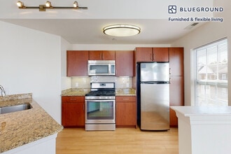 998 Stewart Ave in Garden City, NY - Building Photo - Building Photo