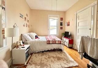 83 Wensley St, Unit 2 in Boston, MA - Foto de edificio - Building Photo