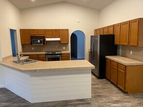 8038 E McLellan Blvd in Scottsdale, AZ - Building Photo - Building Photo