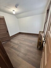 1021 Charles Ave in St. Paul, MN - Foto de edificio - Building Photo