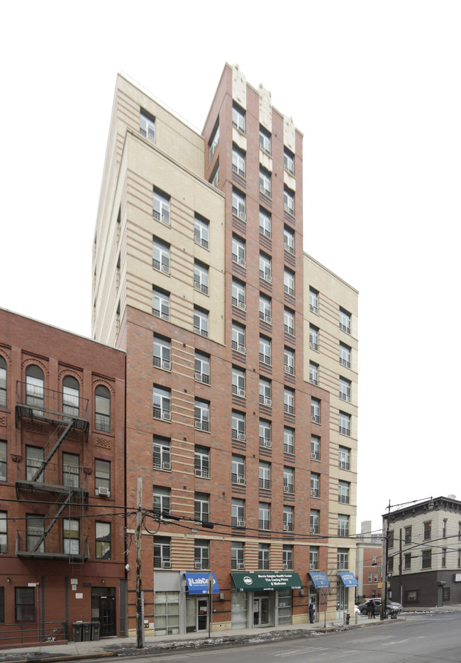 El Jardin de Selene in Bronx, NY - Foto de edificio - Building Photo