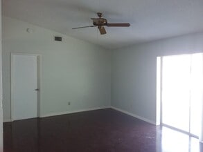 161 SW Grimaldo Terrace in Port St. Lucie, FL - Building Photo - Building Photo