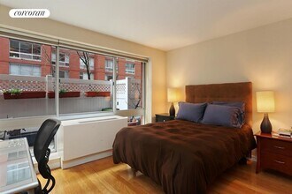 555 W 23rd St in New York, NY - Building Photo - Building Photo