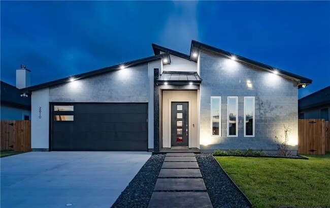 2610 Lady Andrea Dr in Corpus Christi, TX - Building Photo - Building Photo