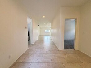 113 Chino Ave in North Las Vegas, NV - Building Photo - Building Photo