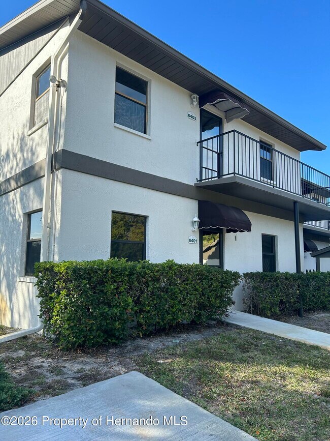 6403 River Lodge Ln in Spring Hill, FL - Building Photo - Building Photo