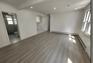 235-33-235148 148th Rd in Queens, NY - Building Photo - Building Photo