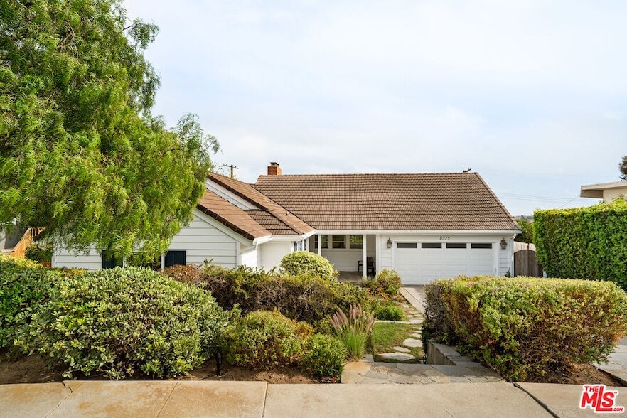 8375 Zitola Terrace, Unit A3 in Los Angeles, CA - Building Photo