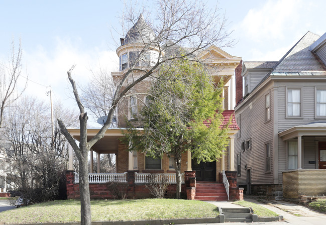 1001 Union St in Schenectady, NY - Building Photo - Building Photo