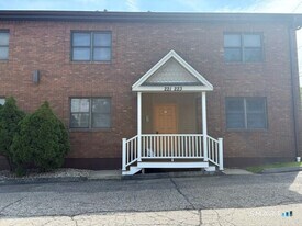 223 New Haven Ave in Milford, CT - Building Photo