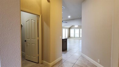 1664 Potomac Dr in Burleson, TX - Building Photo - Building Photo