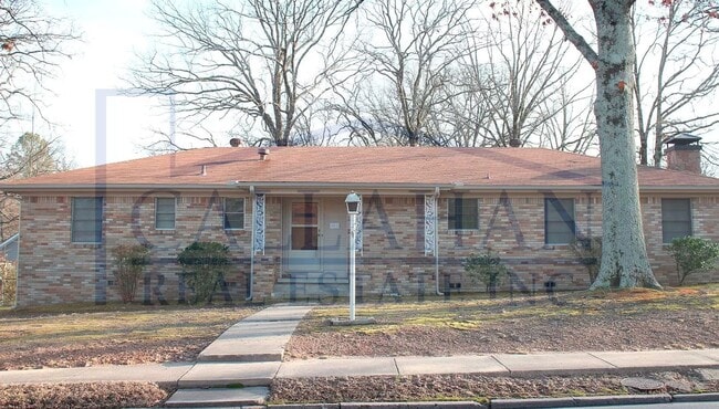 property at 401 Country Club Rd