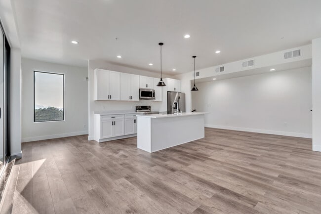 2769 E 3300 S in Salt Lake City, UT - Building Photo - Building Photo