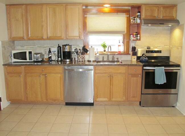 81 Anderson St, Unit 2