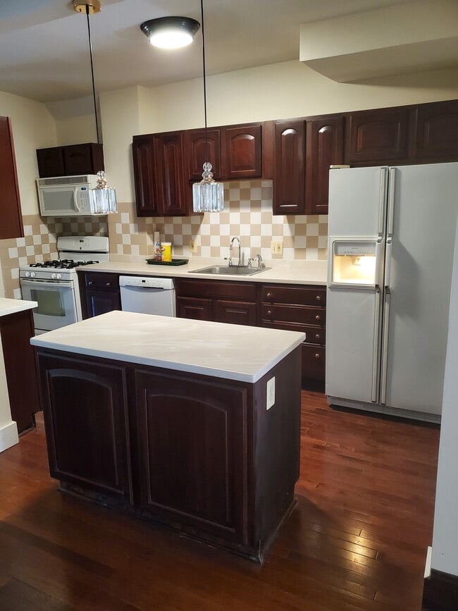 4207 7th St NW, Unit MAIN HOME - UPPER LEVEL in Washington, DC - Building Photo - Building Photo