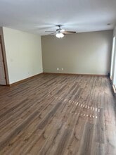 8743 Remi Dr in Lincoln, NE - Building Photo - Building Photo