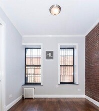 Avenue B, Unit 4A in New York, NY - Building Photo - Building Photo