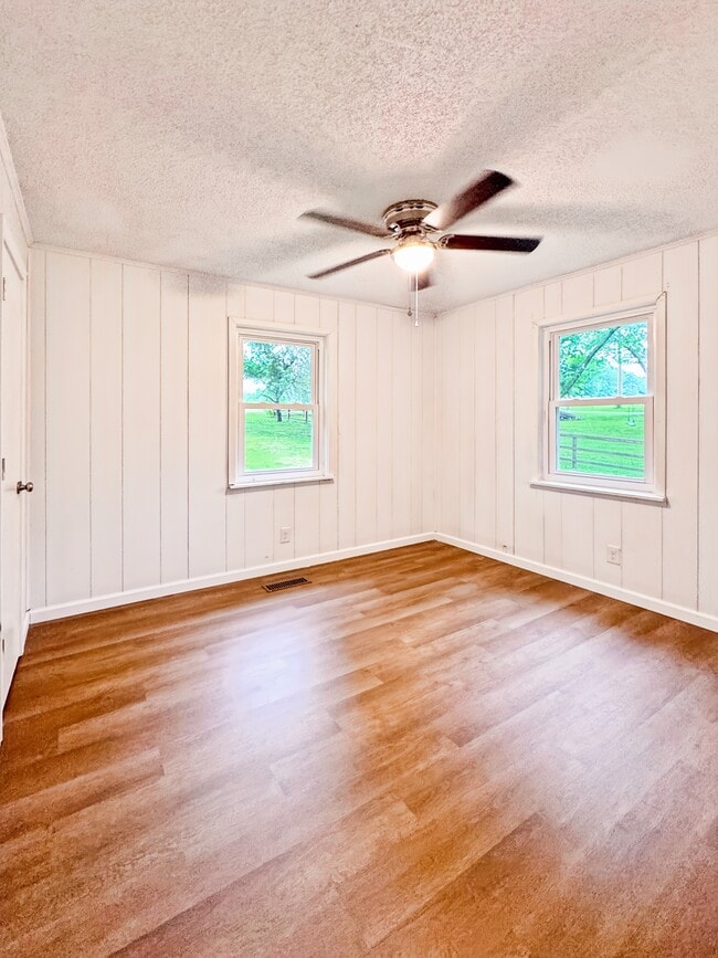 577 Co Rd 1805 in Holly Pond, AL - Building Photo - Building Photo