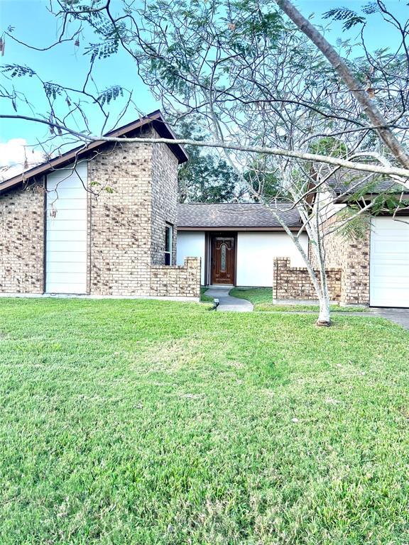 2826 Pickett Dr in League City, TX - Building Photo - Building Photo