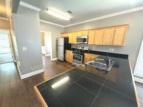 305 Shumard Cove in Oxford, MS - Building Photo - Building Photo