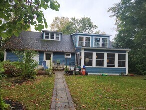 55 South St in Rhinebeck, NY - Building Photo - Building Photo