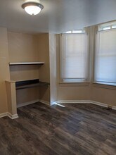 242 Meyran Ave in Pittsburgh, PA - Building Photo - Building Photo