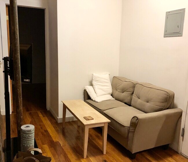 163 Stanton St Apartments and Nearby New York Apartments For Rent New