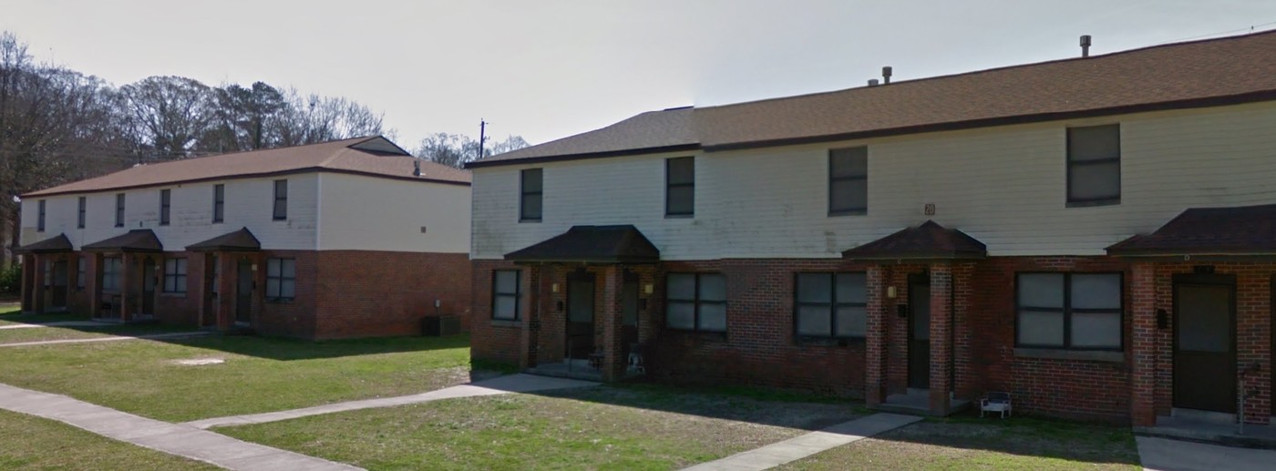 Cooper Homes in Anniston, AL - Foto de edificio
